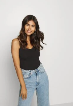 Anna Field 2 PACK - Top - White/black 11 Anna Field 2 PACK - Top - White/black -Anna Field Store 008314c9468e4b1c8da1abab9beafacc