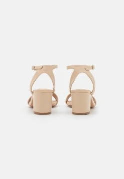 Anna Field Riemensandalette - Off-white -Anna Field Store 031067b0fcfc4697a0a428dabfd5d1b1