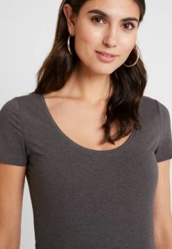 Anna Field 3 PACK - T-Shirt Basic - White/black/dark Grey -Anna Field Store 8d73753d686e4e7eb30522402290ce73