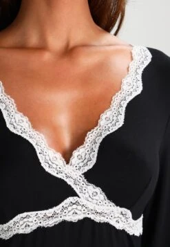 Anna Field HEIDI LONG SLEEVES VISCOSE NIGHTDRESS - Nachthemd - Black -Anna Field Store 9cbb26f39b384778a8a395532fe9436b