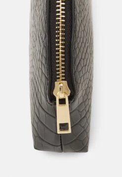 Anna Field Kosmetiktasche - Black 10 Anna Field Kosmetiktasche - Black -Anna Field Store cf45f0838ecd4ab3abd3d195c1967cb7