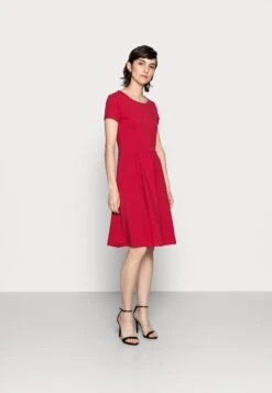 Anna Field Jerseykleid - Red 13 Anna Field Jerseykleid - Red -Anna Field Store dd3543f3060242bb9973932ad739dd89 1